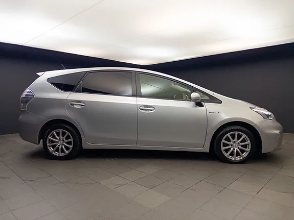 Toyota Prius+ Seven 2013 photo 5