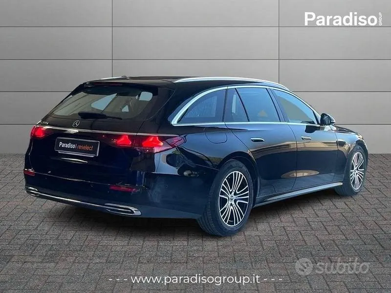 Mercedes-Benz Class E 2025 photo 2