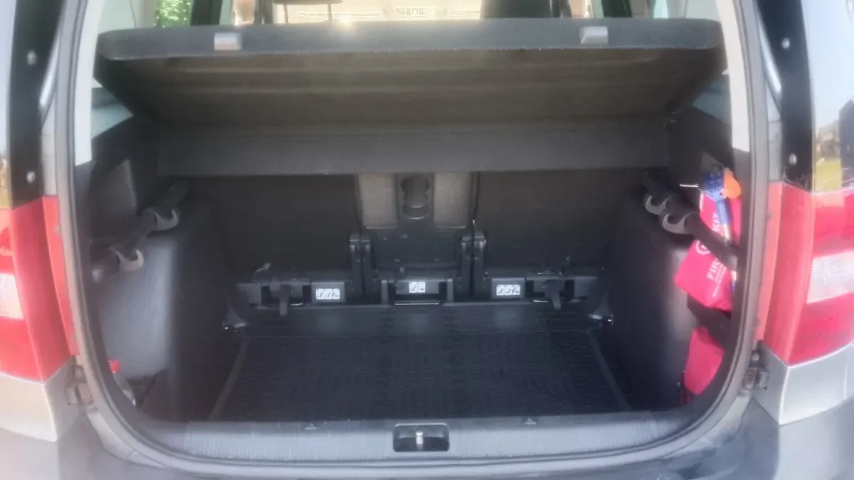 Skoda Yeti 2012 photo 2