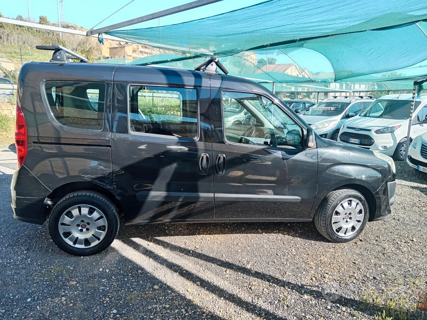 Fiat Doblo 2011 photo 2