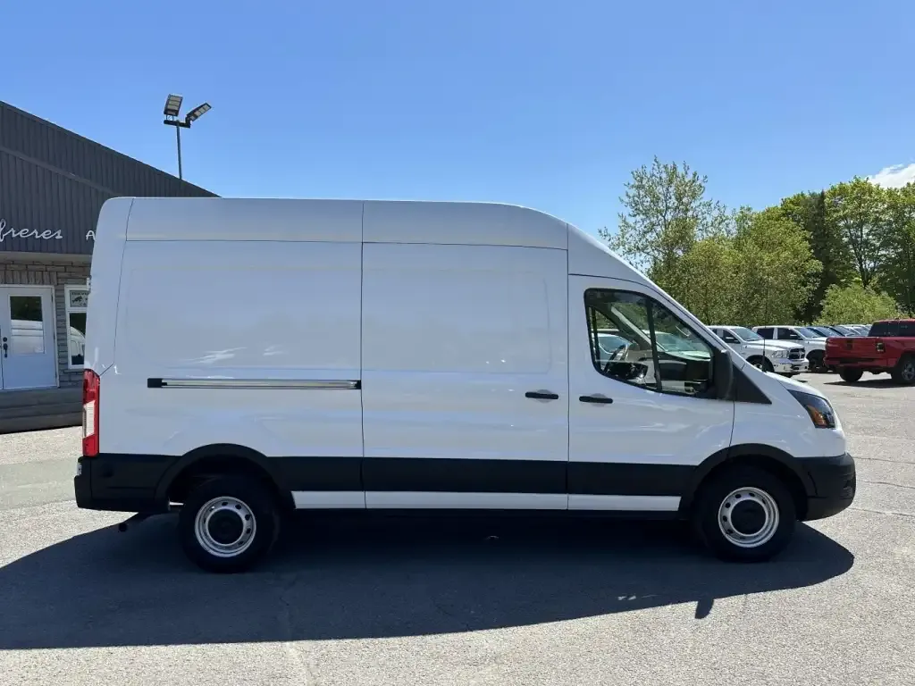 Ford Transit Cargo Van 2024 photo 2