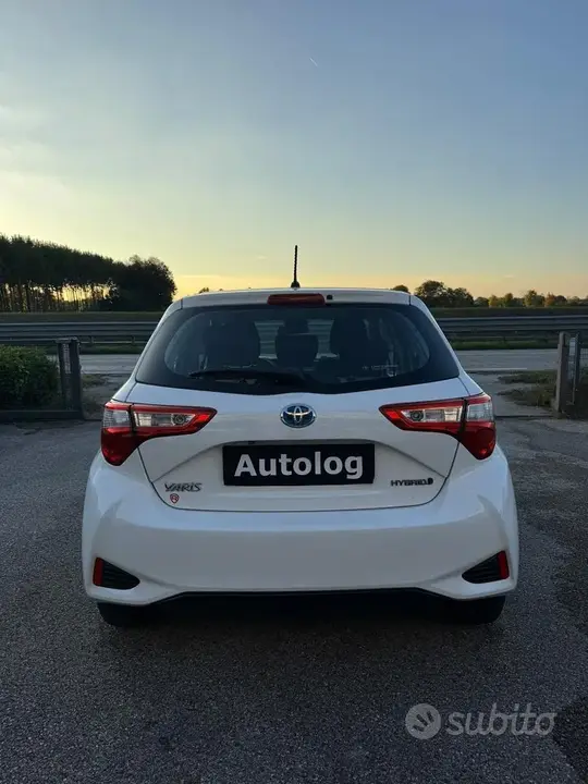 Toyota Yaris 2018 photo 4