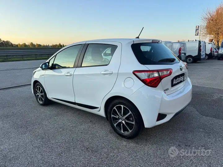 Toyota Yaris 2018 photo 5