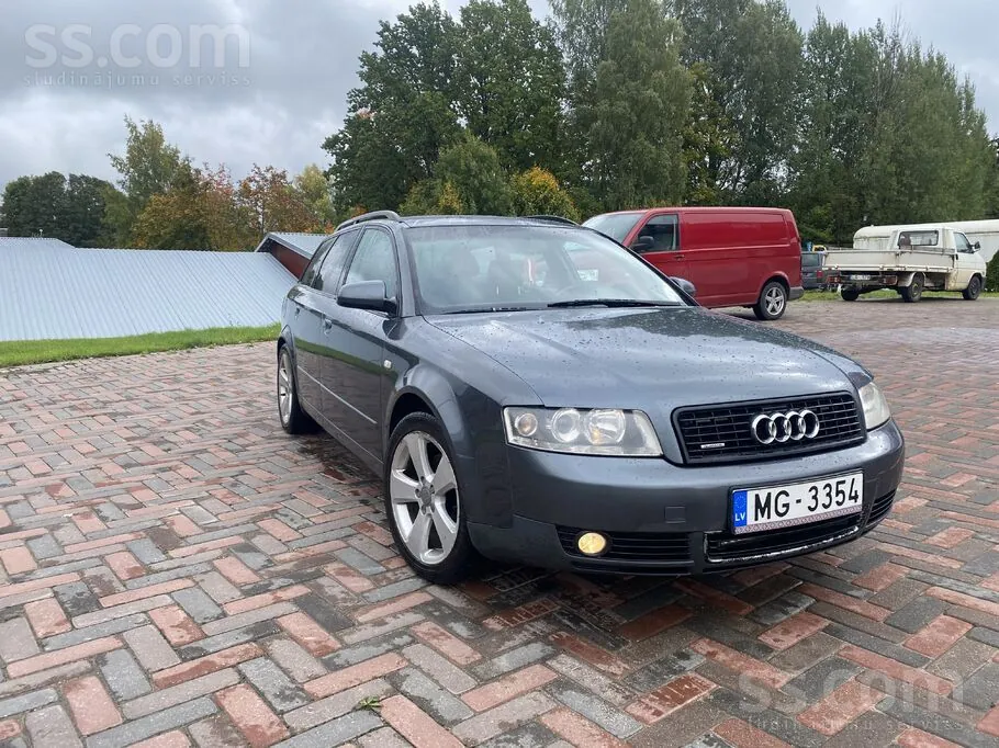 Audi A4 2003 photo 2