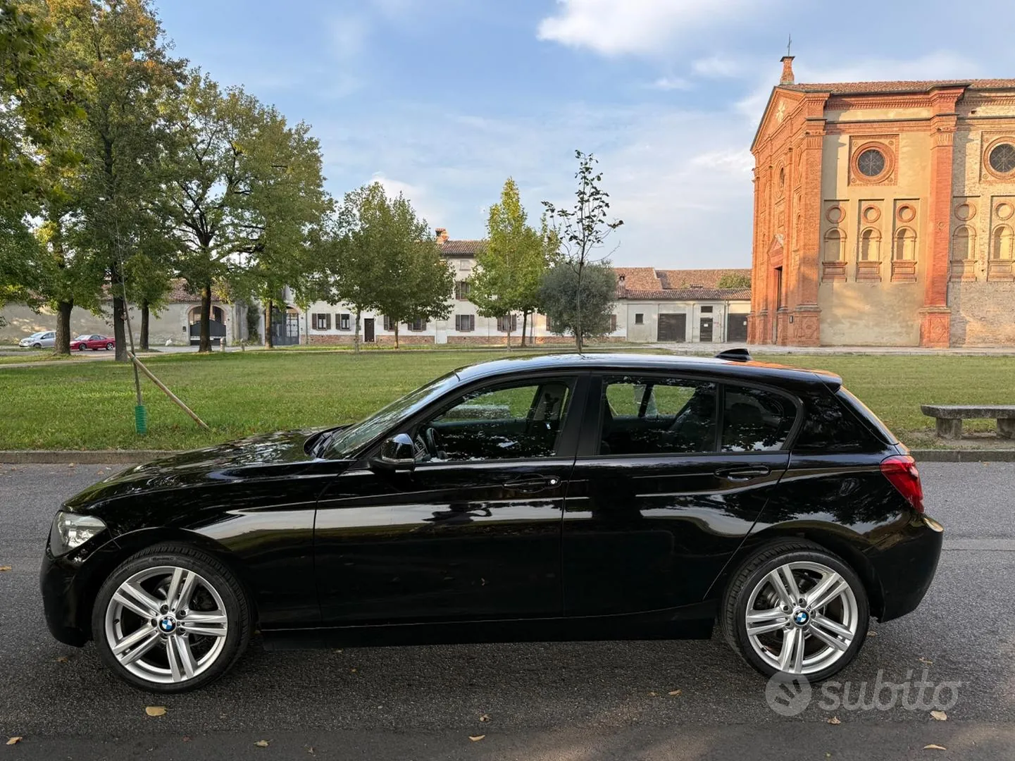 BMW 116D 2012 photo 2