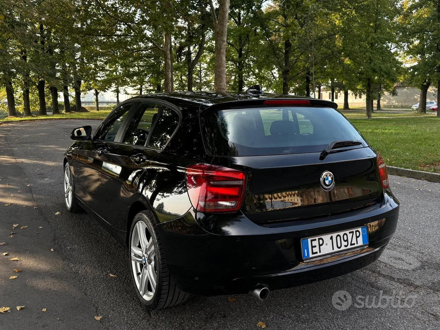 BMW 116D 2012 photo 3
