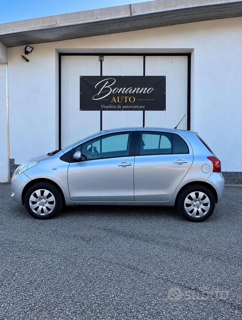 Toyota Yaris 2007 photo 4