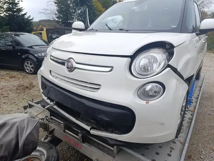 Fiat 500L 2013 photo 3