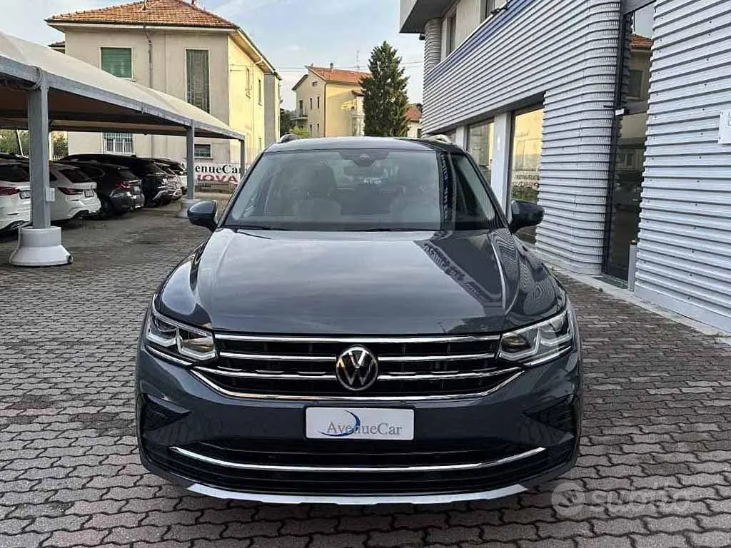 Volkswagen Tiguan 2021 photo 2
