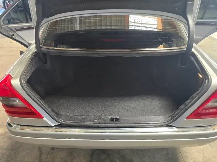 Mercedes-Benz C-Class 1996 photo 3
