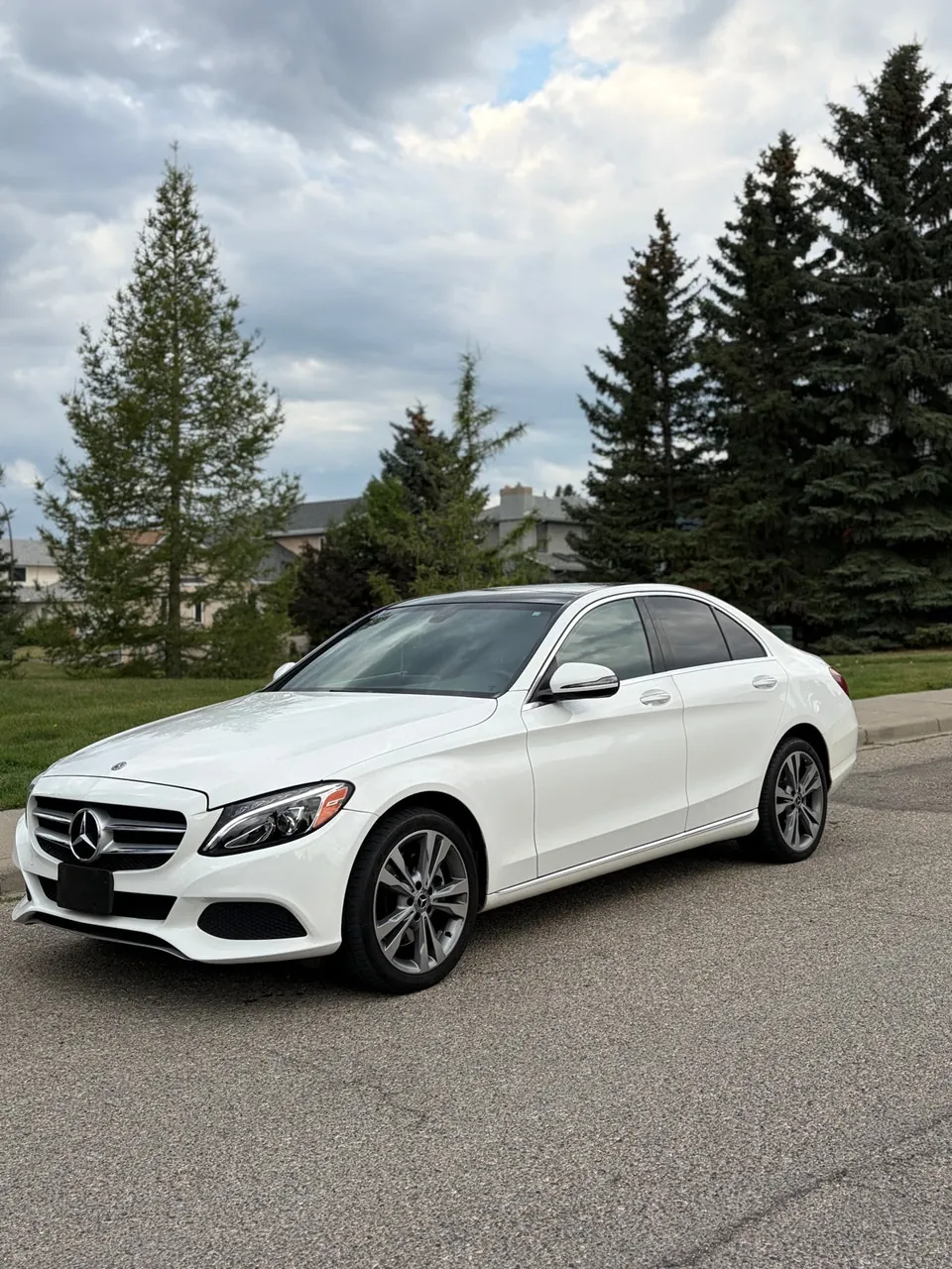 Mercedes-Benz C300 2018 photo 2