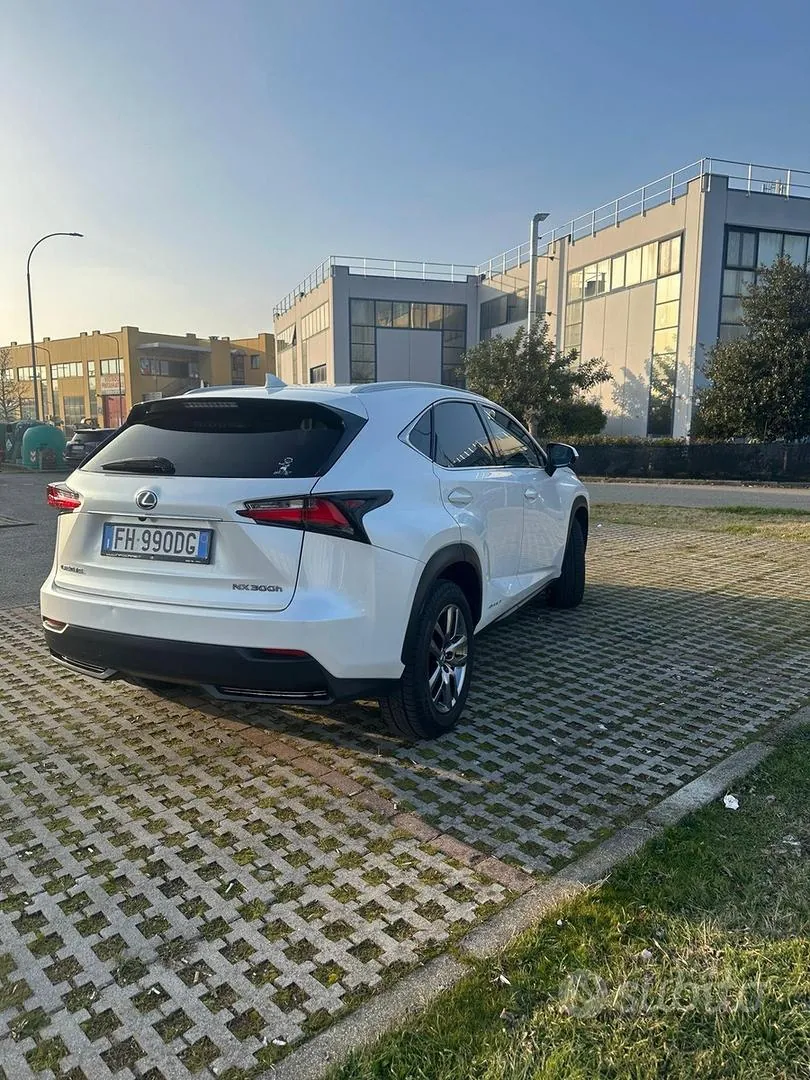 Lexus Nx 2017 photo 3