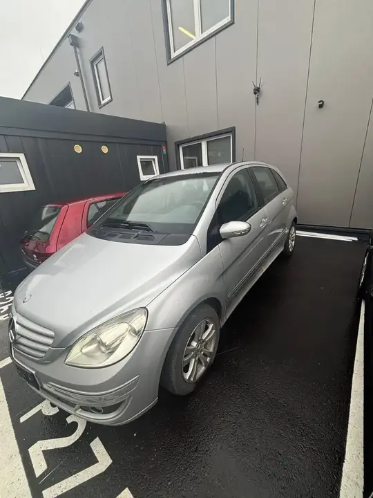 Mercedes-Benz B-Class 2006 photo 2