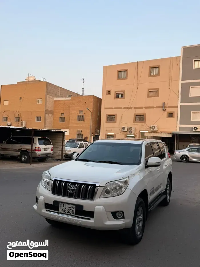 Toyota Prado 2013 photo 2