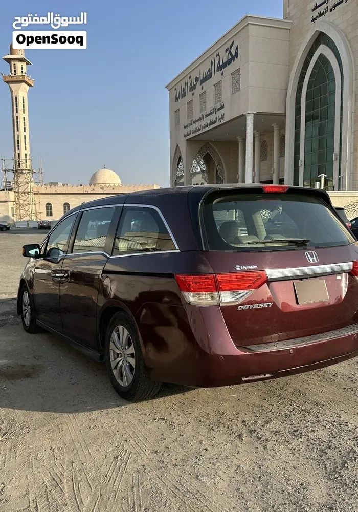 Honda Odyssey 2015 photo 3