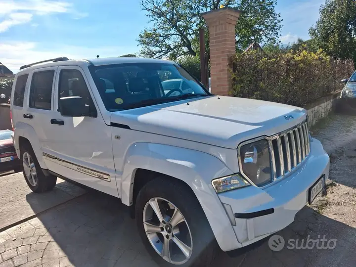 Jeep Cherokee 2013 photo 3