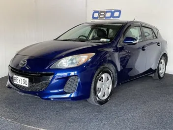 Mazda Axela 2012 photo 4