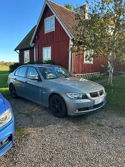 BMW 320I 2006 photo 2