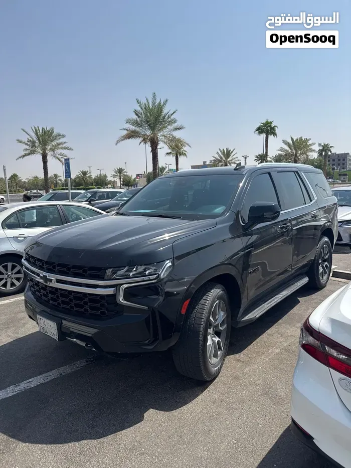 Chevrolet Tahoe 2023 photo 2