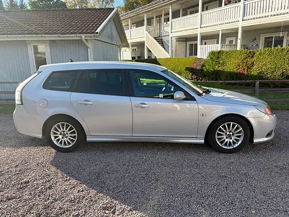 Saab 9-3 2009 photo 3