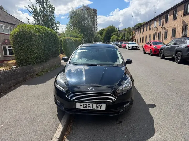 Ford Focus 2016 photo 2