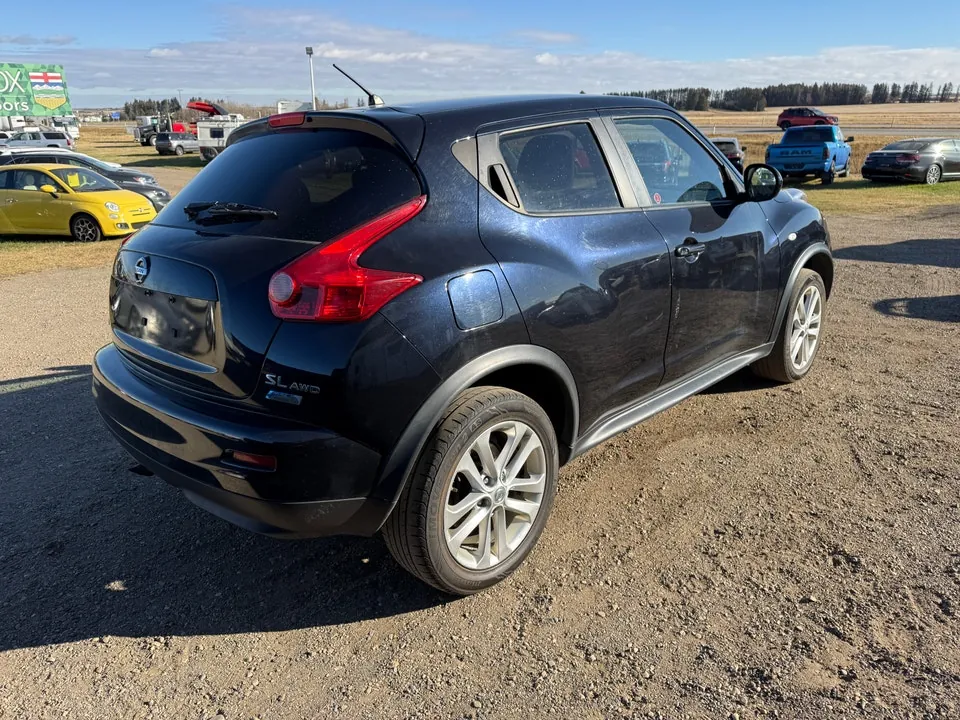 Nissan Juke 2012 photo 3