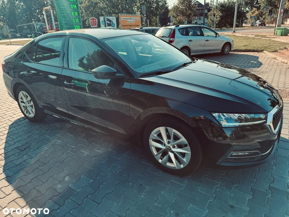 Skoda Octavia 2023 photo 2