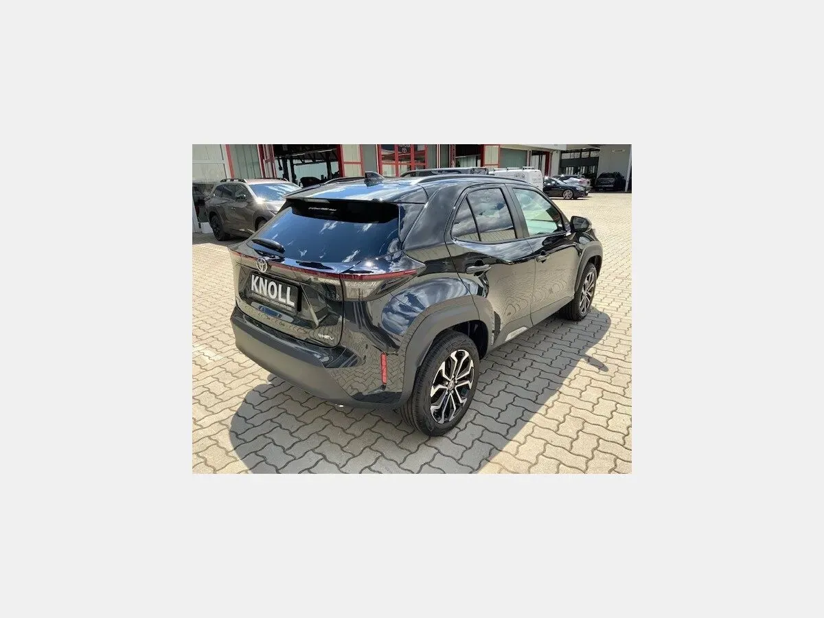 Toyota Yaris Cross 2024 photo 3