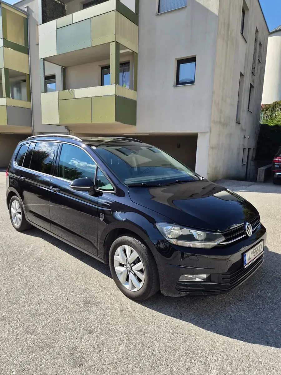 Volkswagen Touran 2016 photo 2