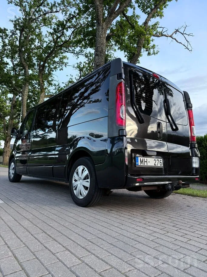 Renault Trafic 2012 photo 3