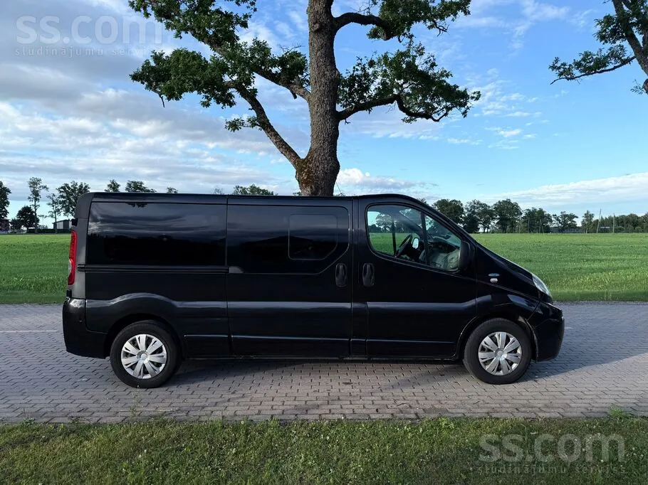 Renault Trafic 2012 photo 4