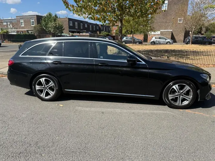 Mercedes-Benz E-Class 2019 photo 2