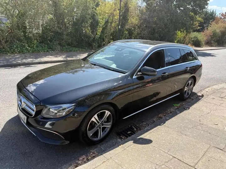 Mercedes-Benz E-Class 2019 photo 5