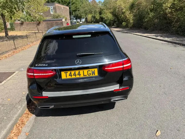 Mercedes-Benz E-Class 2019 photo 4