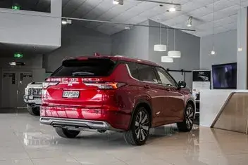 Mitsubishi Outlander 2026 photo 4
