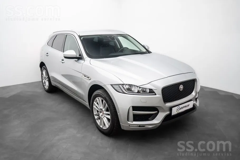 Jaguar F-Pace 2017 photo 5