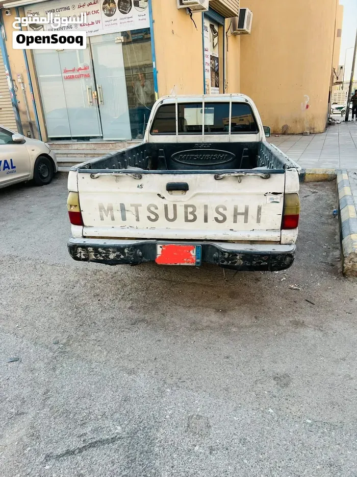 Mitsubishi Other 2006 photo 2