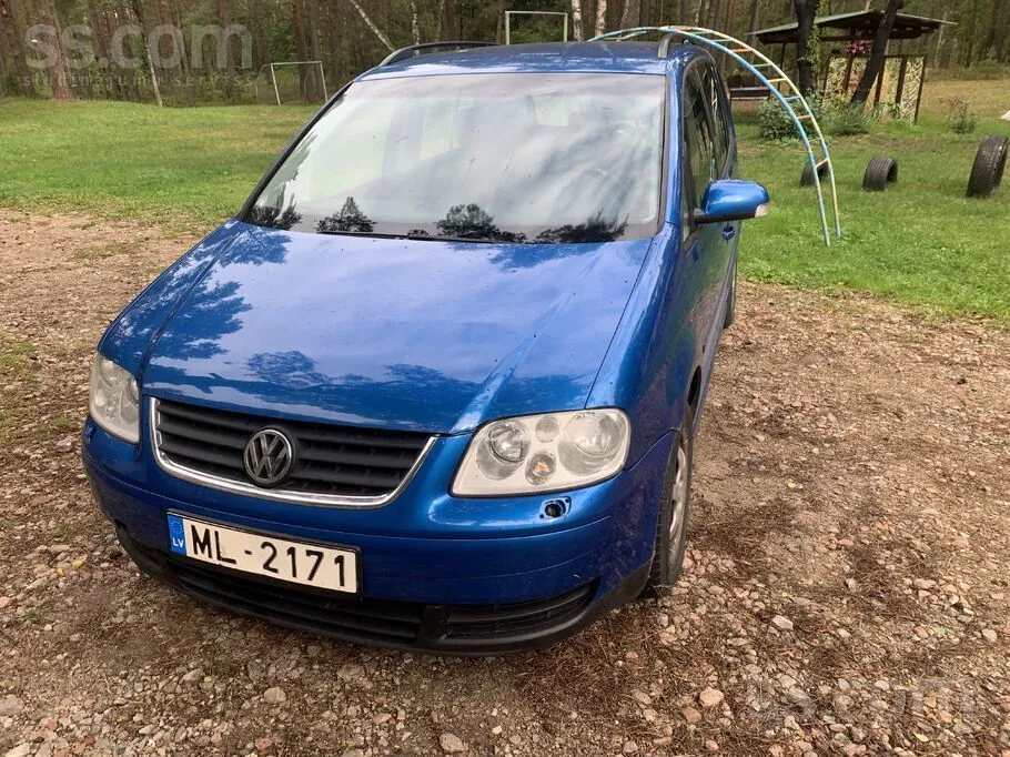 Volkswagen Touran 2003 photo 2