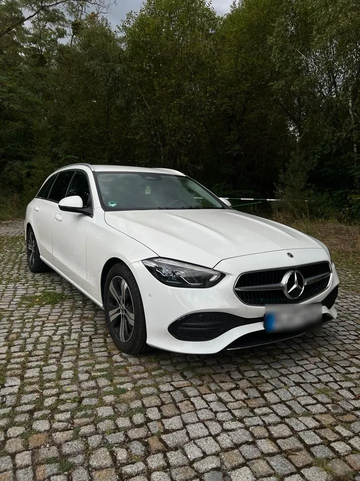 Mercedes-Benz C220