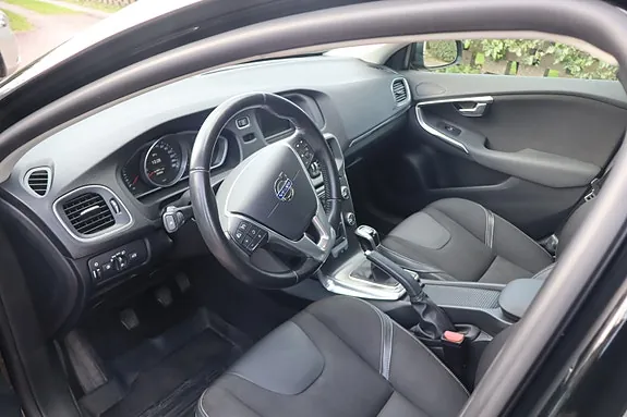Volvo V40 2016 photo 5