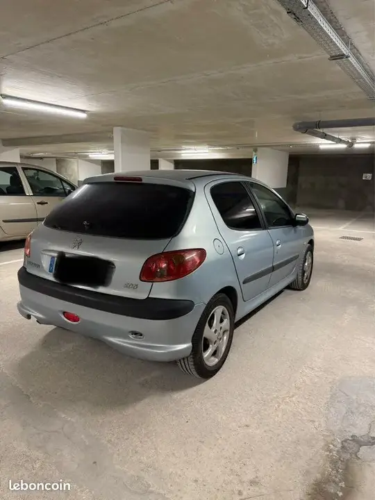 Peugeot 206 2005 photo 2