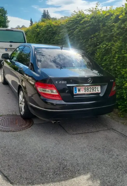 Mercedes-Benz C-Class 2008 photo 2