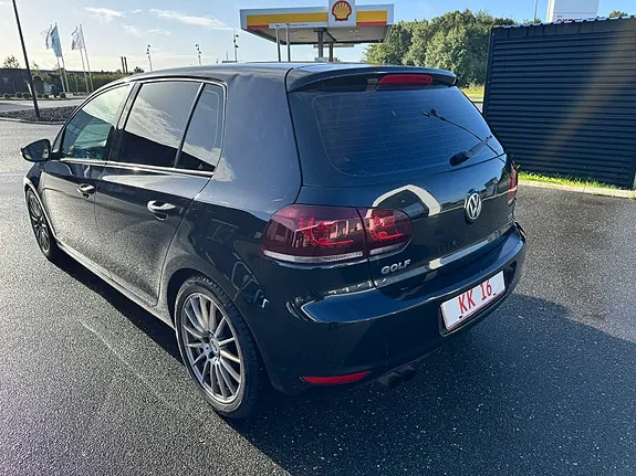Volkswagen Golf Vi 2009 photo 4