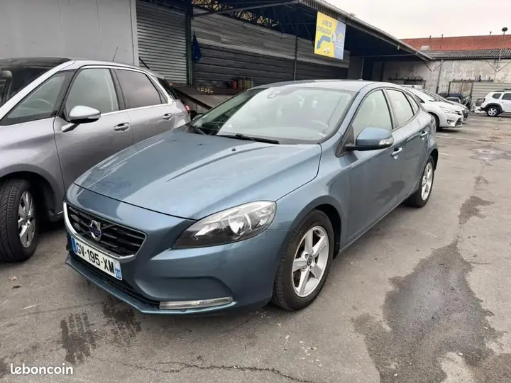 Volvo V40 2014 photo 2
