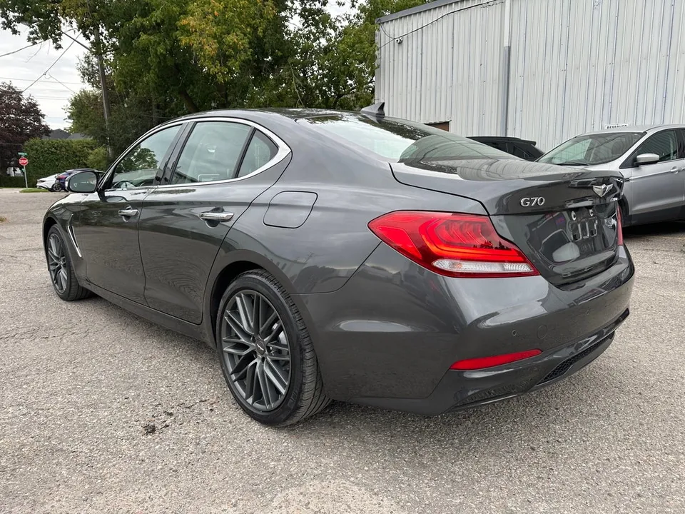 Genesis G70 2019 photo 3