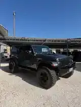 Jeep Wrangler 2022 photo 2