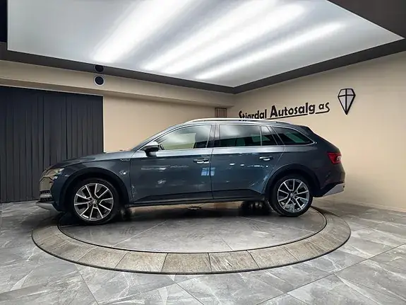 Skoda Superb 2021 photo 2