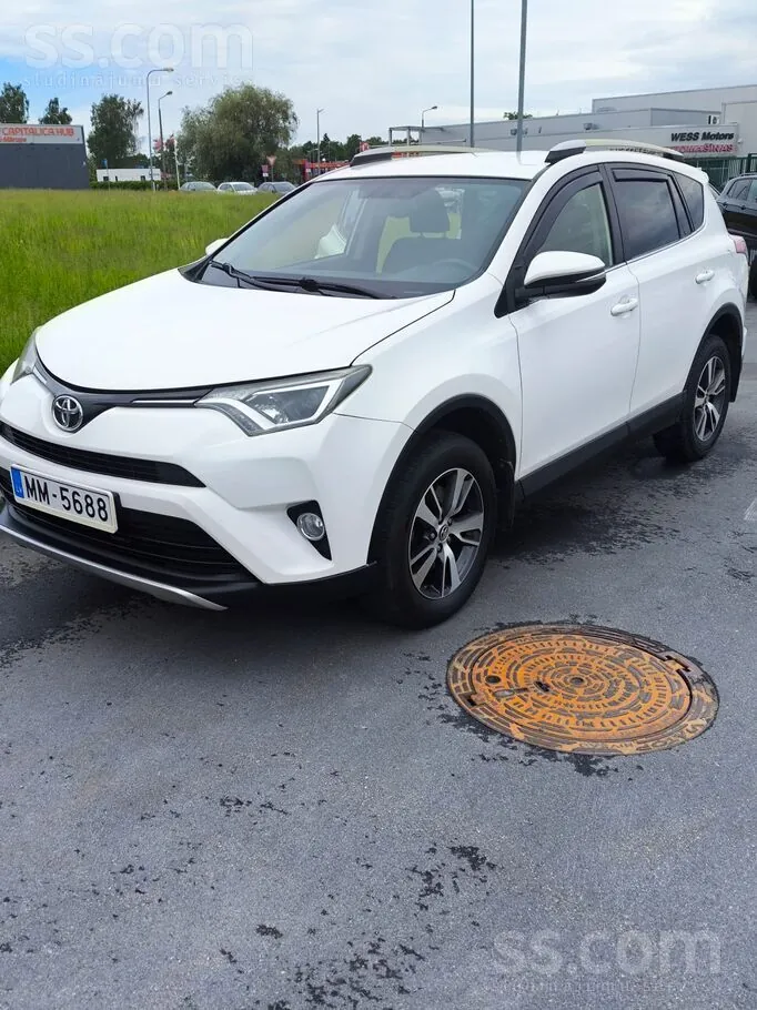 Toyota Rav4 2016 photo 3