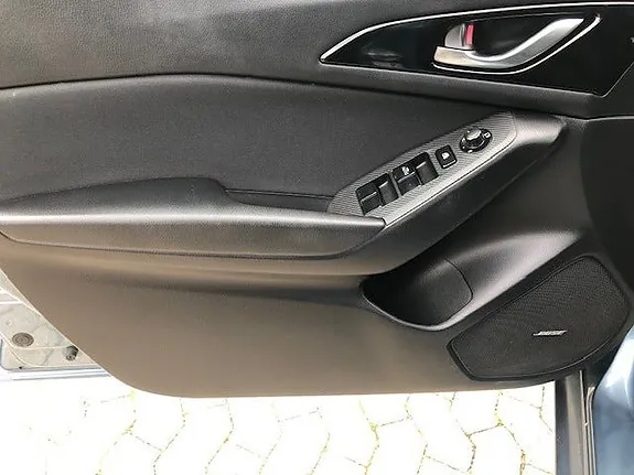 Mazda 3 2013 photo 2