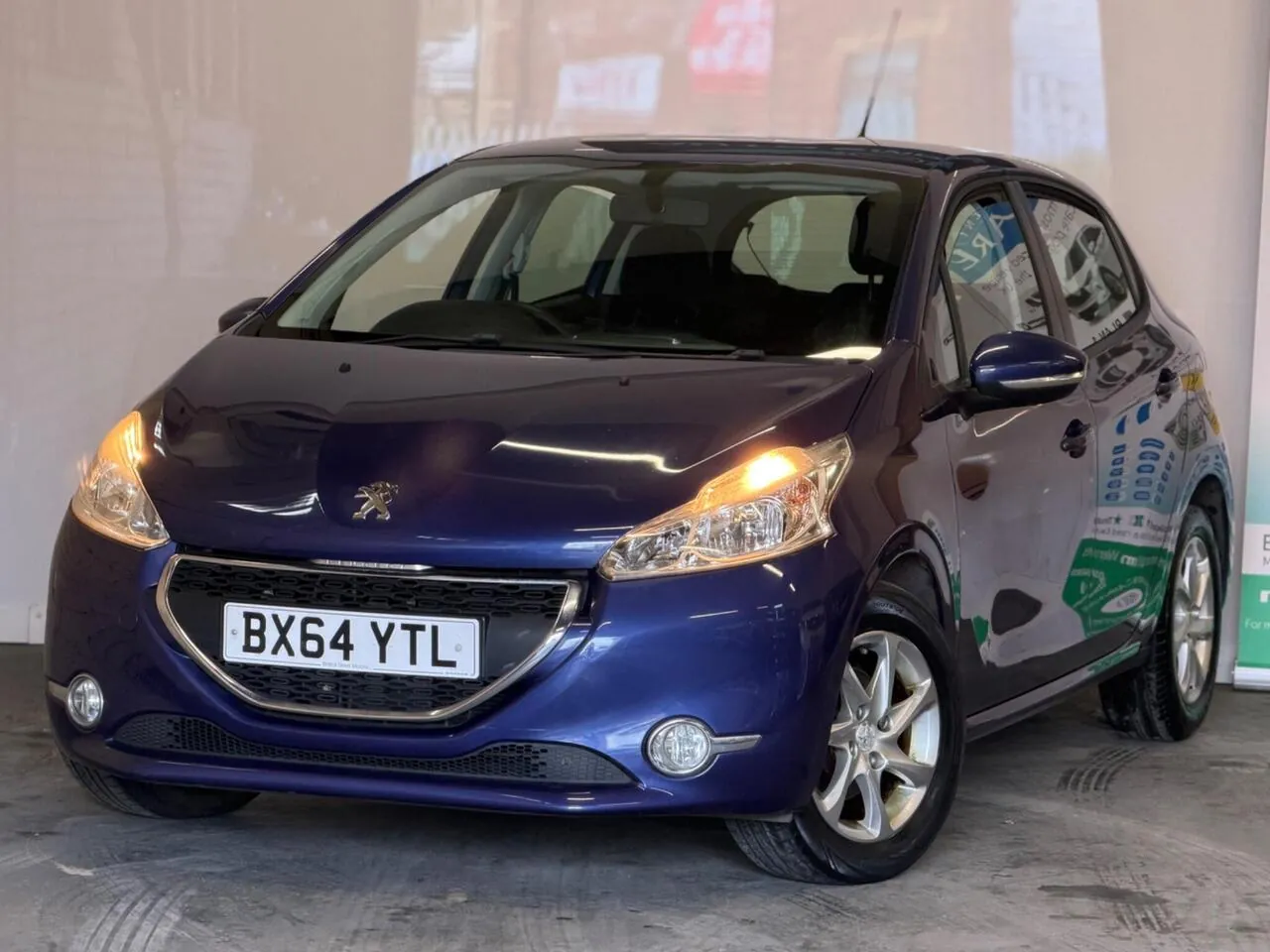 Peugeot 208 2014 photo 5